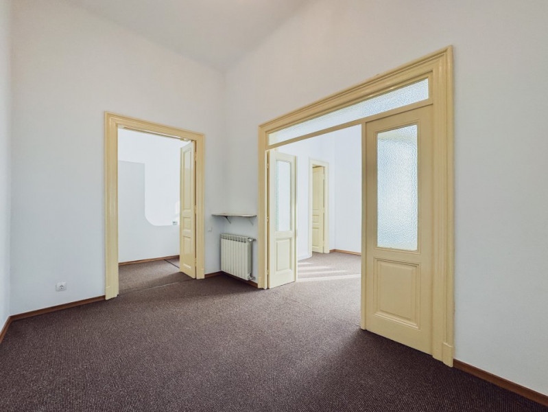 Apartament 4 camere, spațiul de activitate al firmei TALE de langa Parcul Ioanid