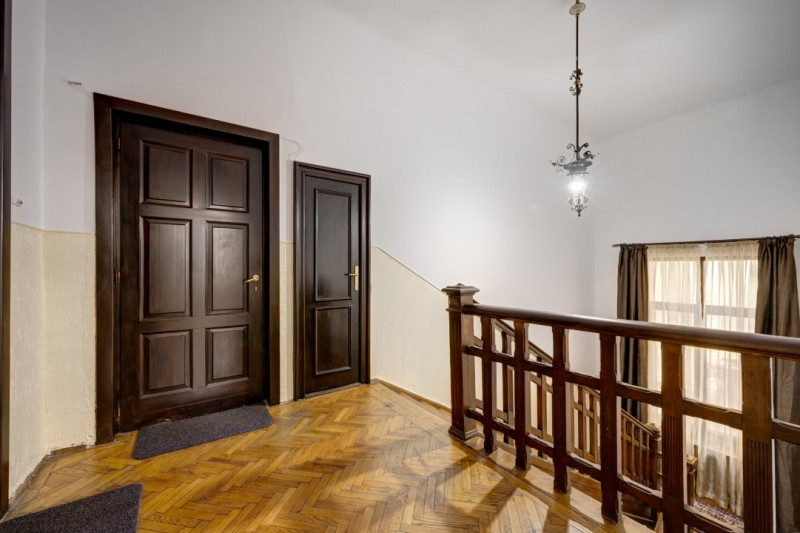 Apartament 5 camere, spațiul de activitate al firmei TALE de langa Parcul Ioanid